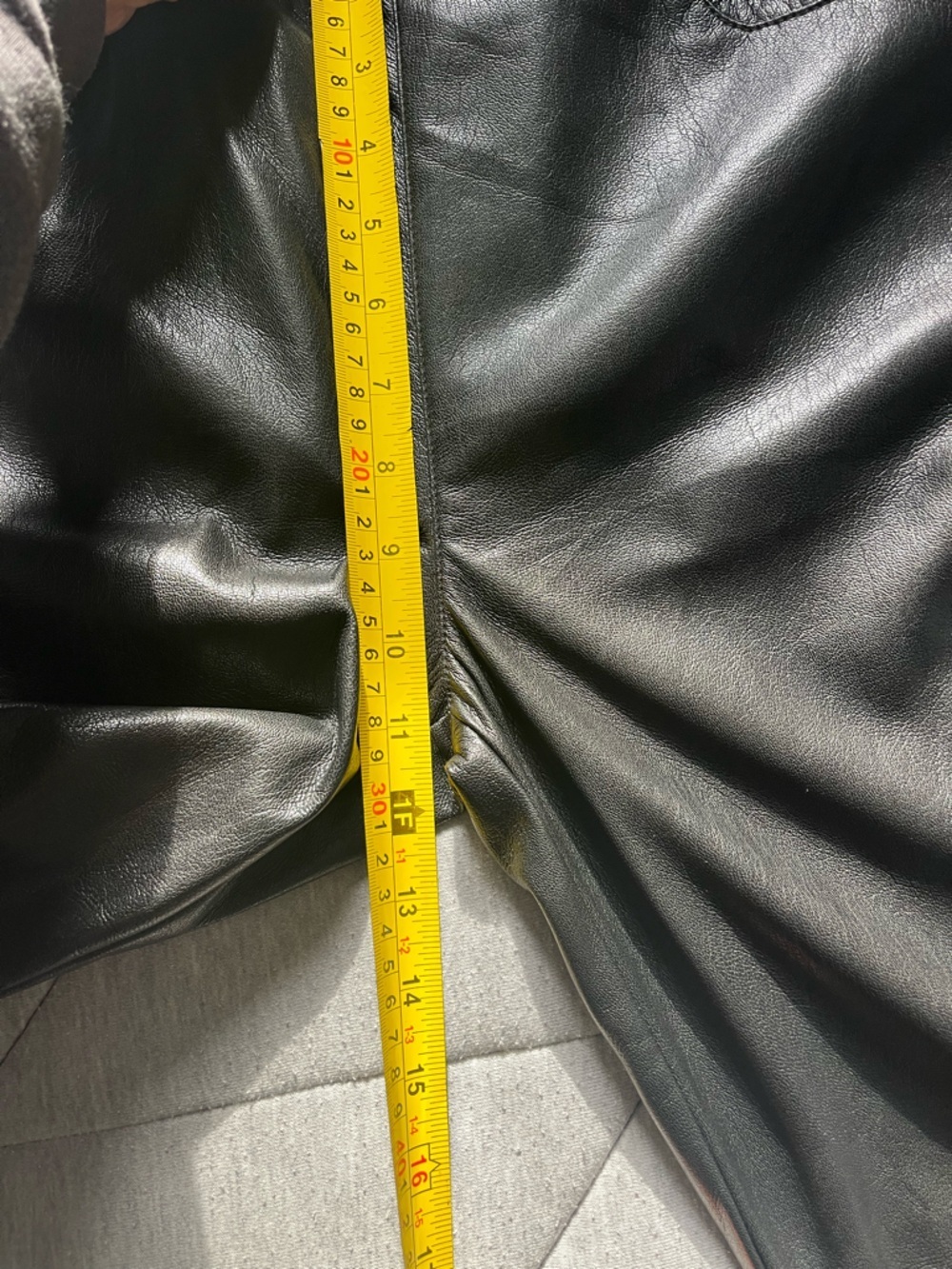 Diane Von Furstenberg Black Faux Leather Chanda Trousers - Picture 11 of 12